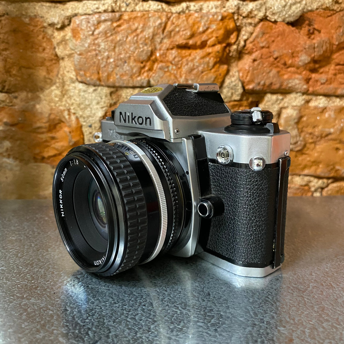 Nikon FM2 Nikkor 50mm 1.8 зеркальный пленочный фотоаппарат – Retrocam