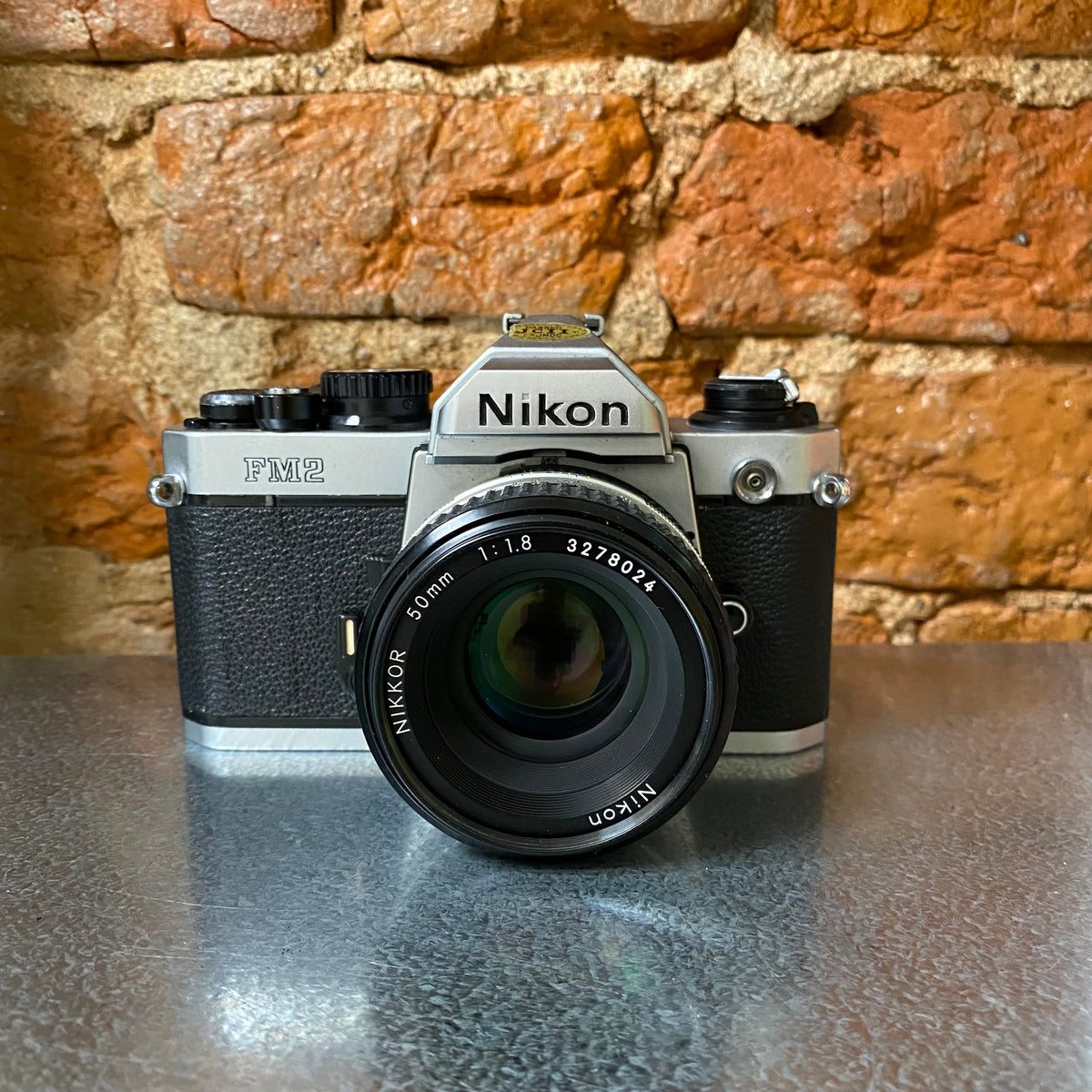 Nikon FM2 Nikkor 50mm 1.8 зеркальный пленочный фотоаппарат – Retrocam