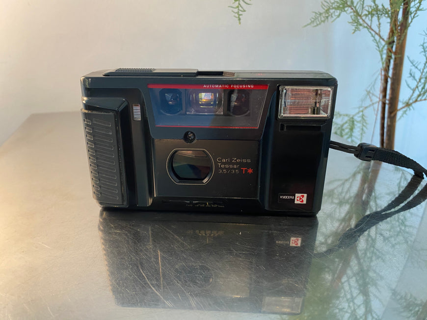 Yashica T AF date + теле линза пленочный фотоаппарат