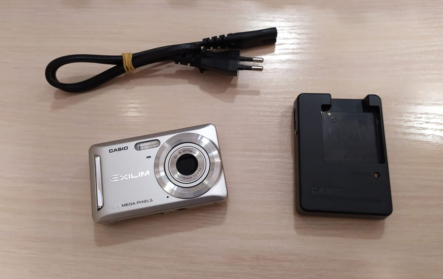 Casio Exilim EX-Z19 цифровой фотоаппарат