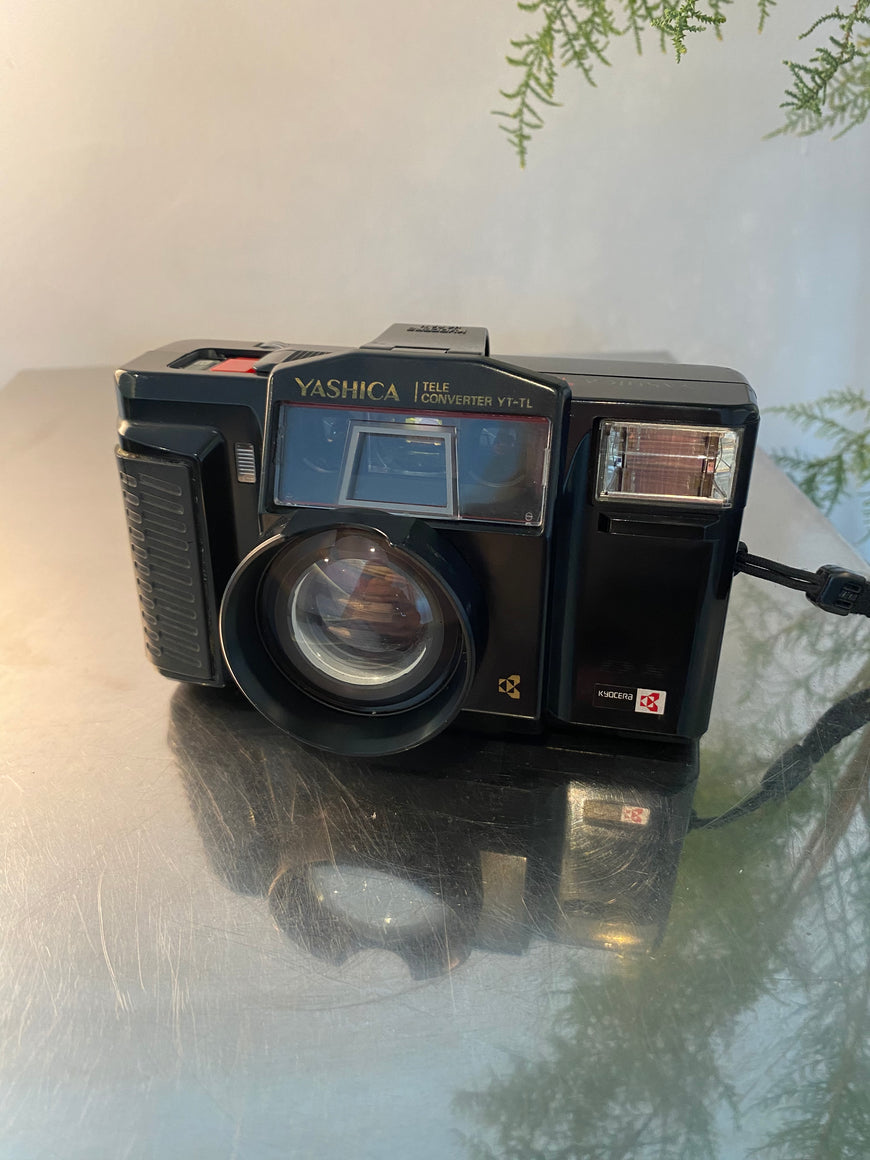 Yashica T AF date + теле линза пленочный фотоаппарат