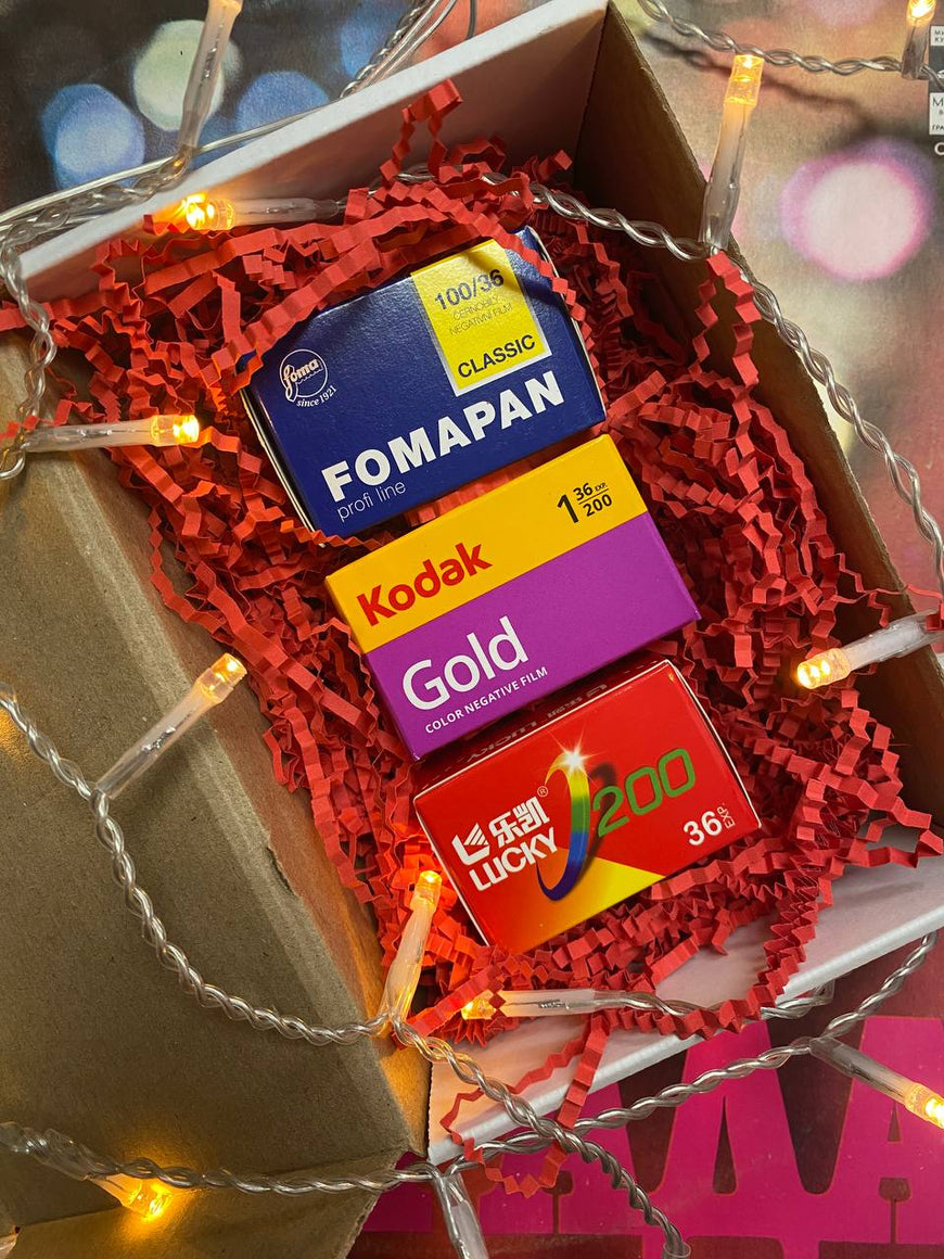 Подарочный набор фотоплёнки Тёплый свет — Kodak Gold 200, Lucky 200 и Fomapan 100 в подарочной коробке