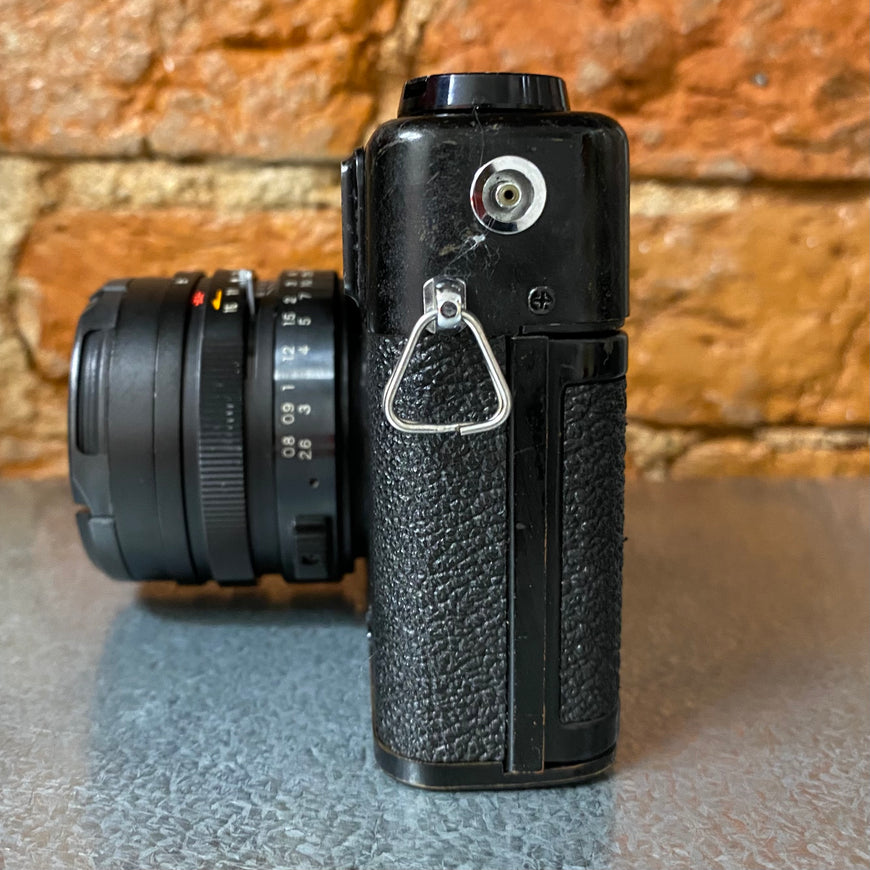 Yashica Electro 35 GT черный пленочный фотоаппарат