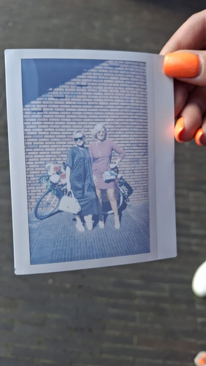 Дина Хван Polaroid Instax фотограф на праздник