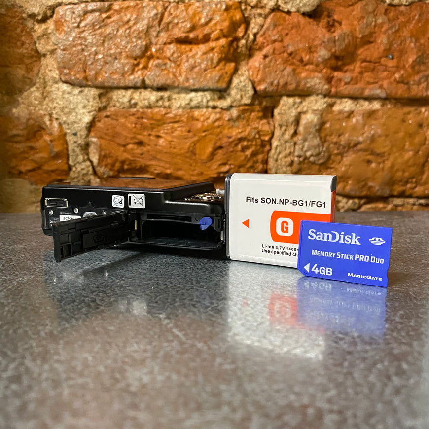 Sony Cyber-Shot DSC-W150 черный цифровой фотоаппарат