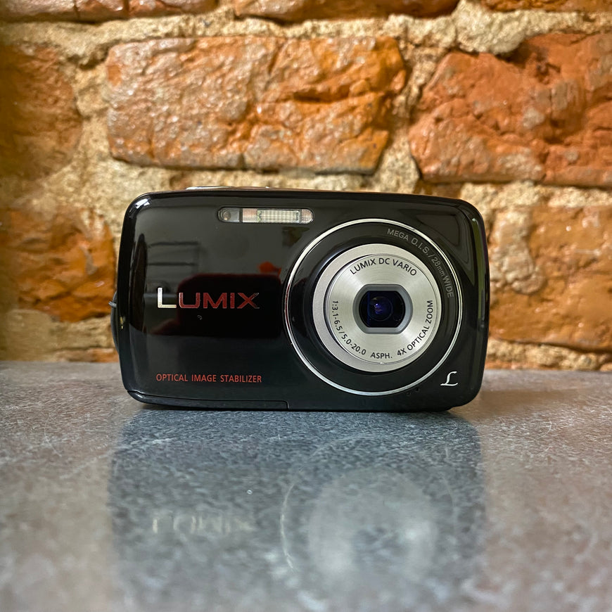 Panasonic Lumix DMC-S3 черный цифровой фотоапппарат