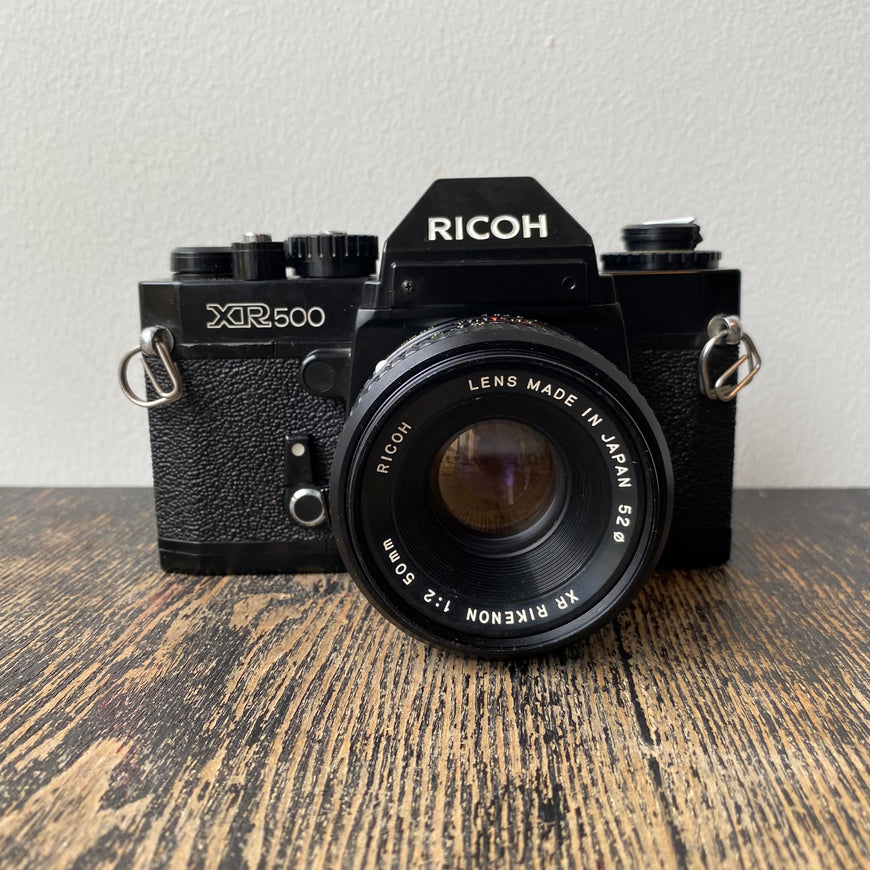 Ricoh XR500 Rikenon 1:2 50 mm зеркальный пленочный фотоаппарат