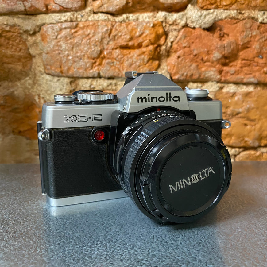 Minolta XG-E MD 50mm 1.7 зеркальный пленочный фотоаппарат