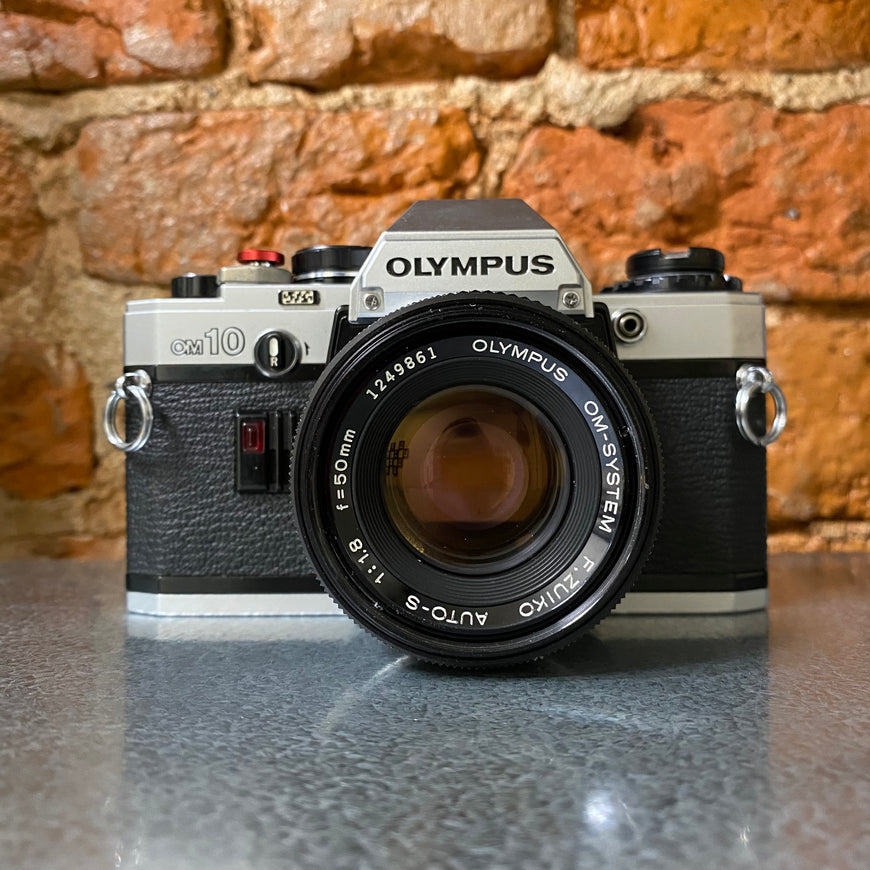 Olympus OM10 F.ZUIKO 1.8 50mm пленочный мануальный фотоаппарат