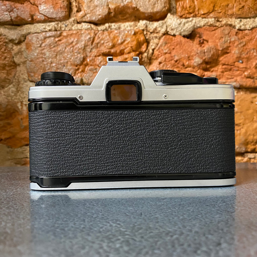 Olympus OM10 F.ZUIKO 1.8 50mm пленочный мануальный фотоаппарат