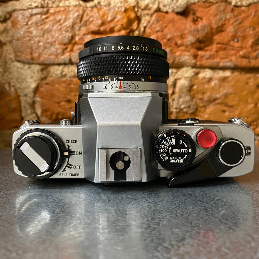 Olympus OM10 F.ZUIKO 1.8 50mm пленочный мануальный фотоаппарат