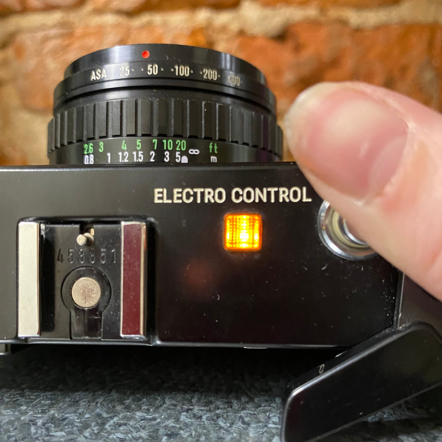 Minolta HI-MATIC E пленочный фотоаппарат дальномерный