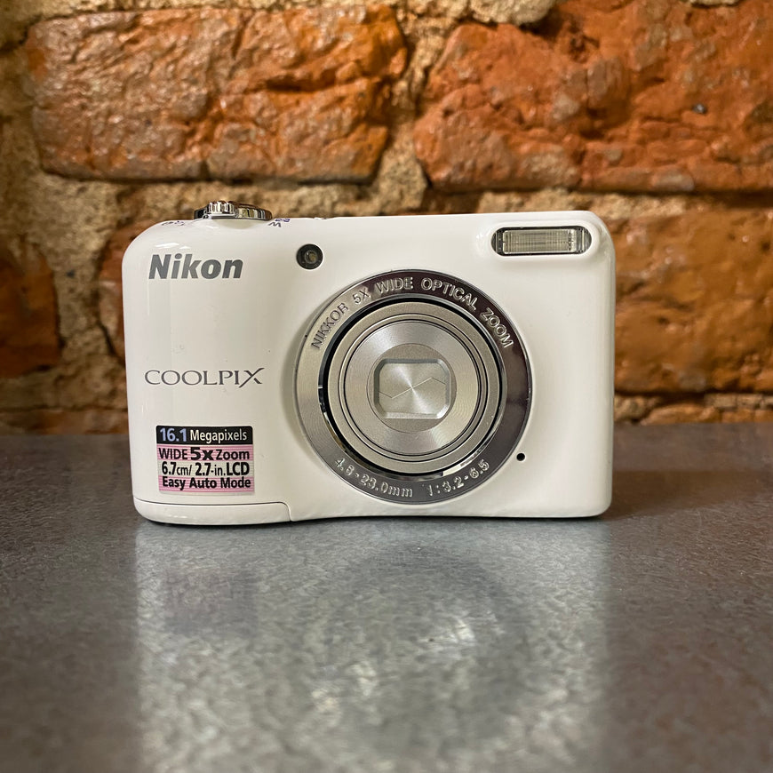 Nikon Coolpix L27 белый цифровой фотоаппарат