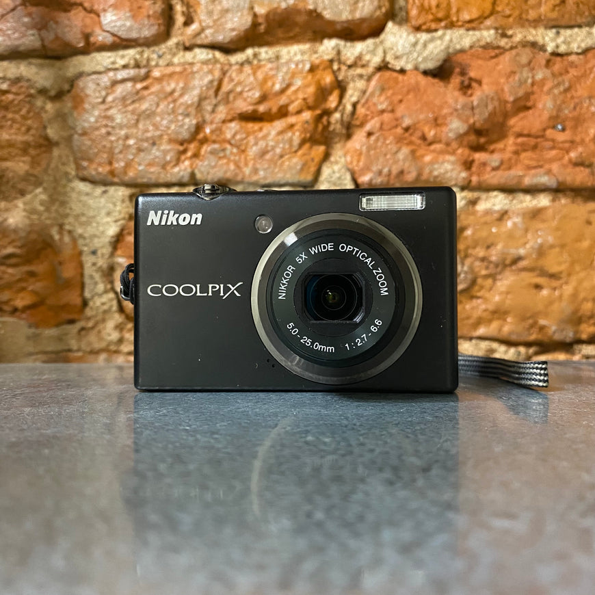 Nikon Coolpix S570 черный цифровой фотоаппарат