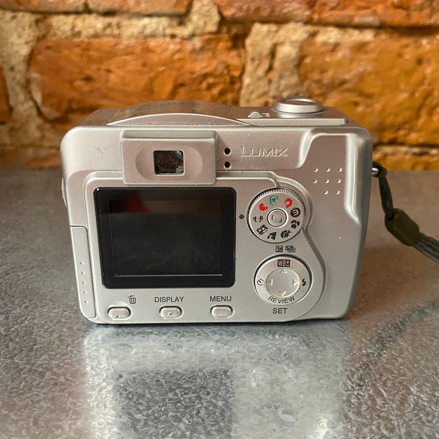 Panasonic Lumix DMC-LC50 цифровой фотоаппарат