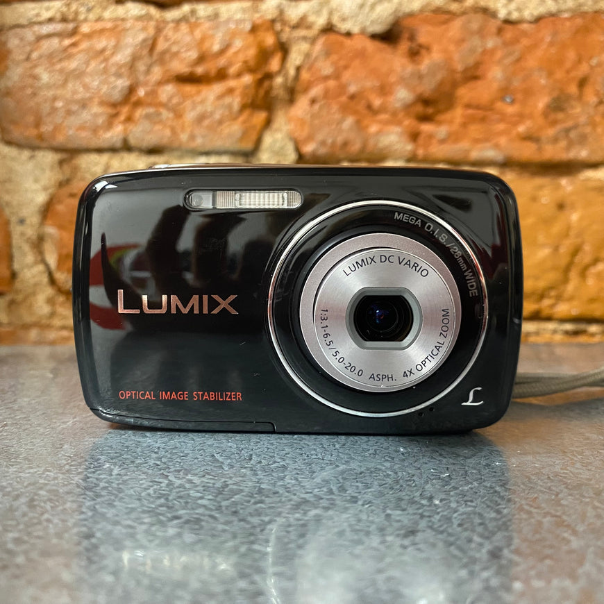 Panasonic Lumix DMC-S1 черный