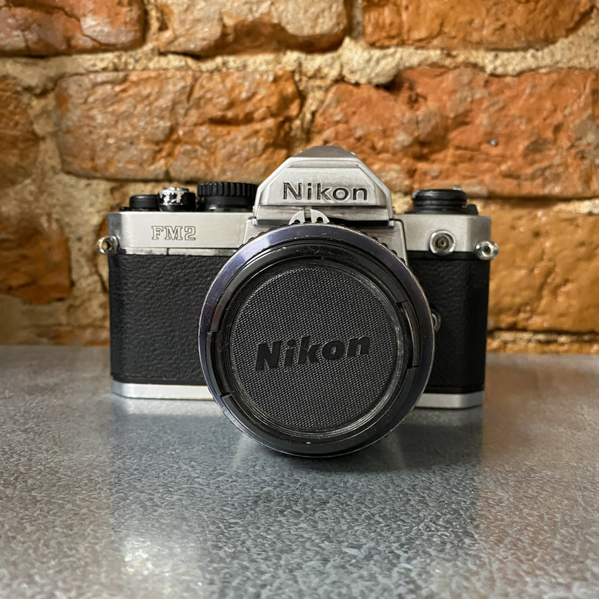 Nikon FM2 Nikkor 50 mm 1.4 зеркальный пленочный фотоаппарат
