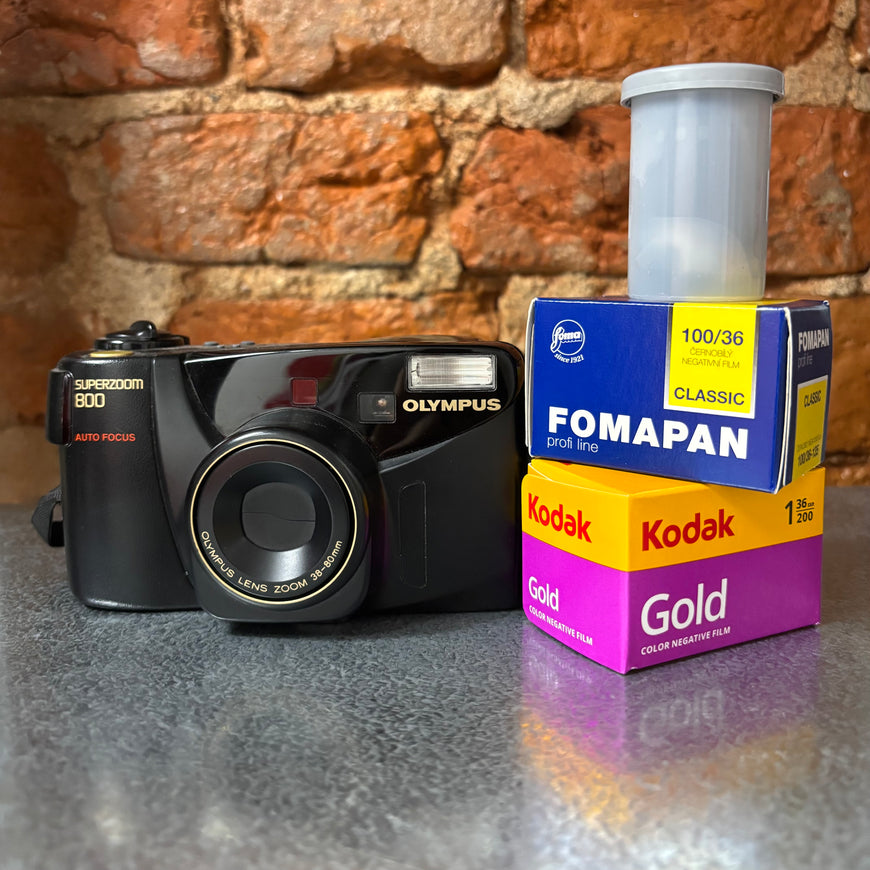 Olympus Superzoom 800 + 3 плёнки набор