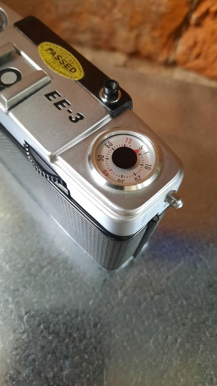 Olympus Pen EE-3 пленочный полукадровый фотоаппарат