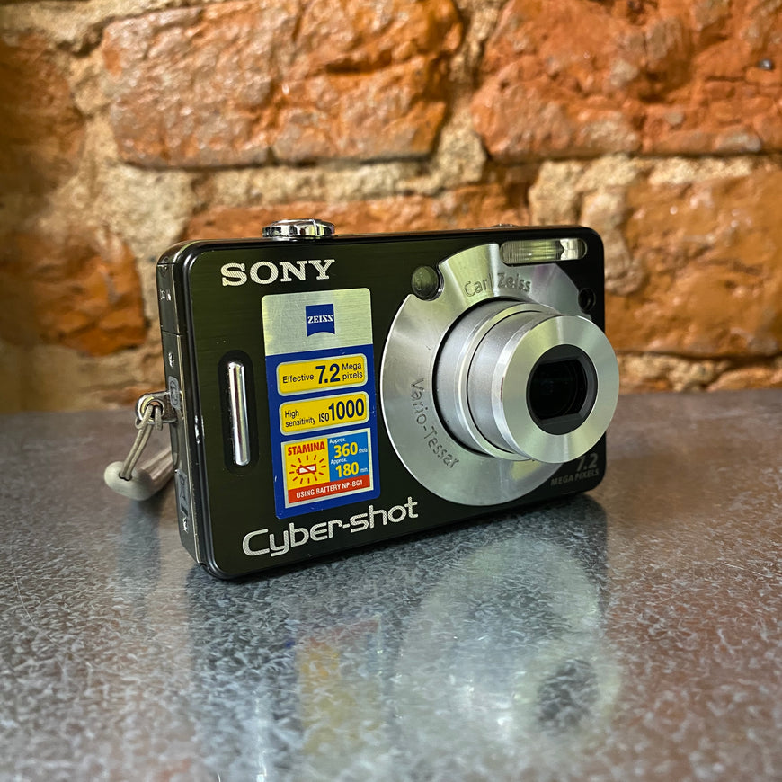 Sony Cyber-shot DSC-W70 черный цифровой фотоаппарат