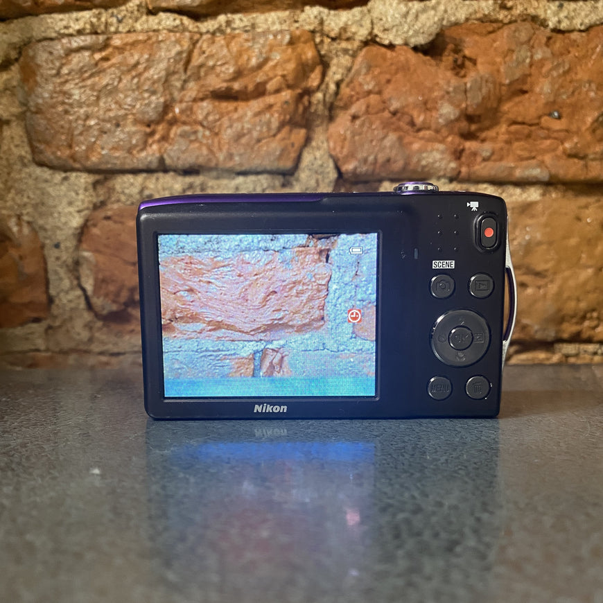 Nikon Coolpix S3300 фиолетовый цифровой фотоаппарат