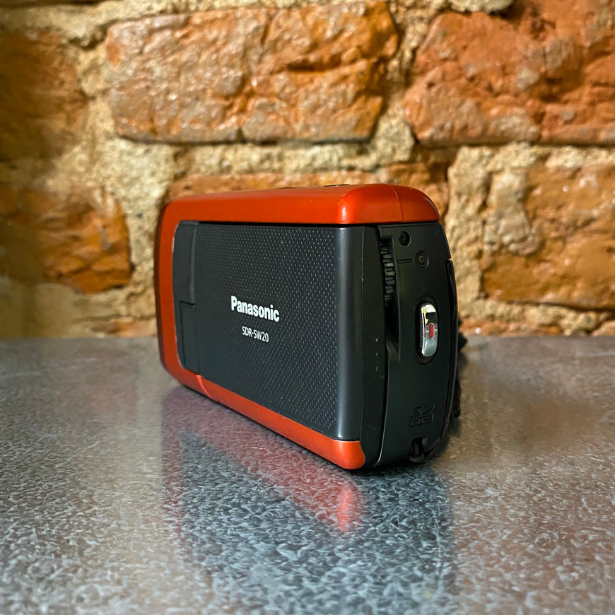 Panasonic SDR-SW20 хэндикэм видеокамера
