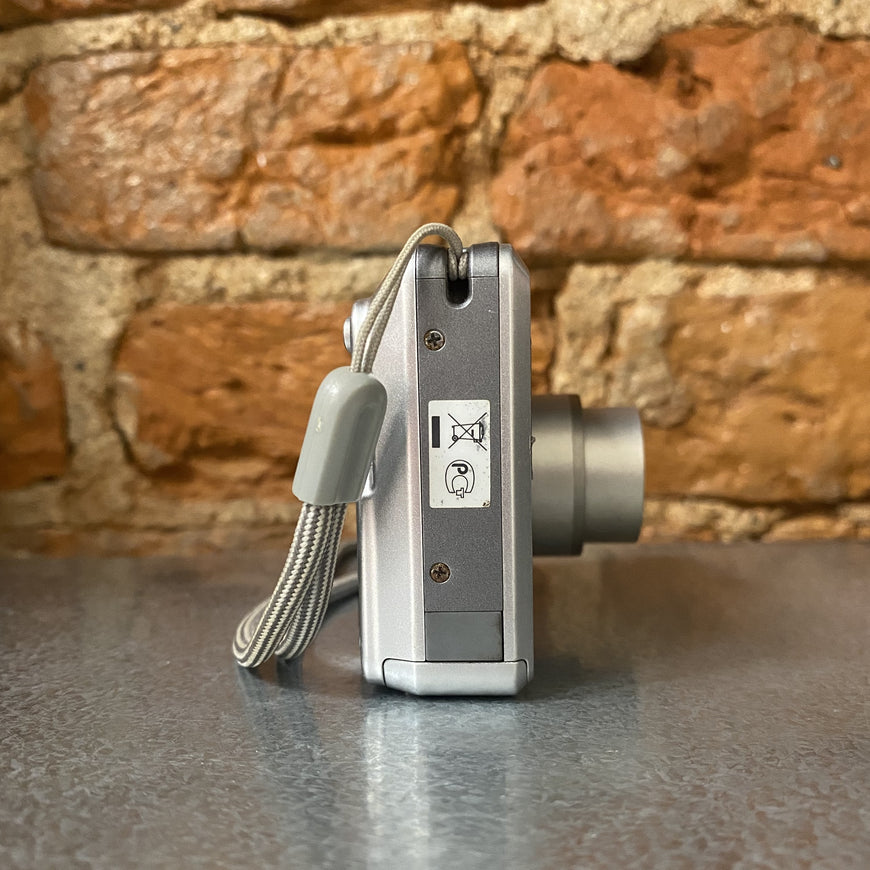 Sony Cyber-Shot DSC-S730 цифровой фотоаппарат