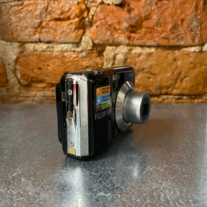 Fujifilm Finepix AV200 цифровой фотоаппарат черный