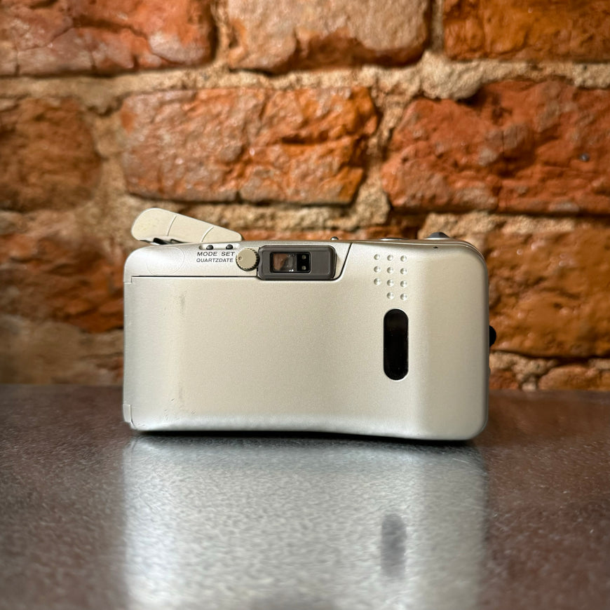 Olympus Mju zoom wide 80 пленочный фотоаппарат