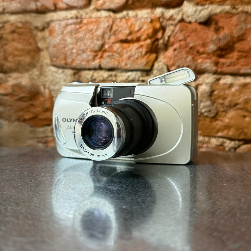 Olympus Mju zoom wide 80 пленочный фотоаппарат