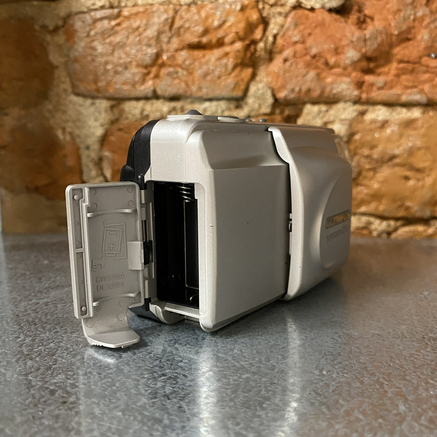 Olympus Superzoom 105 G