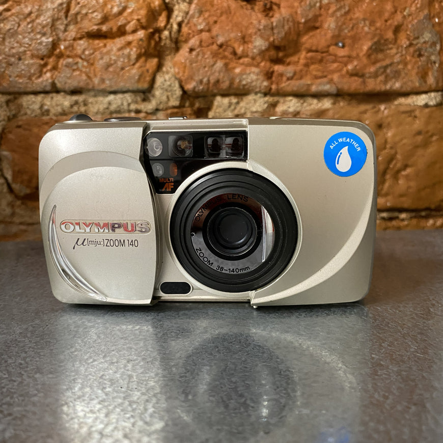 Olympus Mju zoom 140 пленочный фотоаппарат