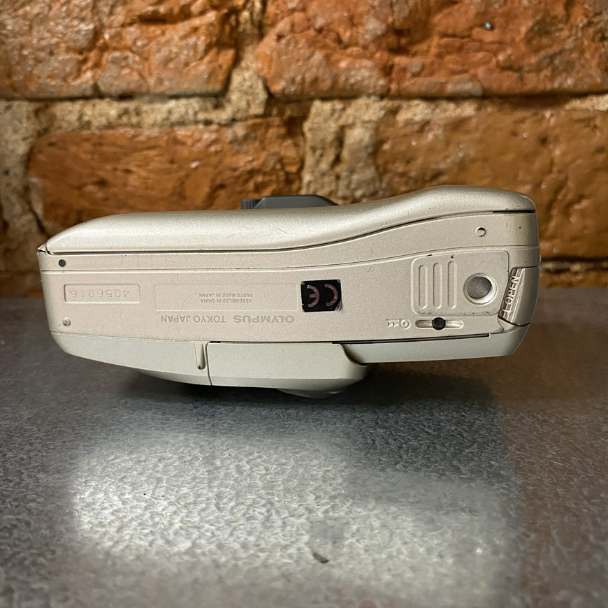 Olympus Mju zoom 140 пленочный фотоаппарат