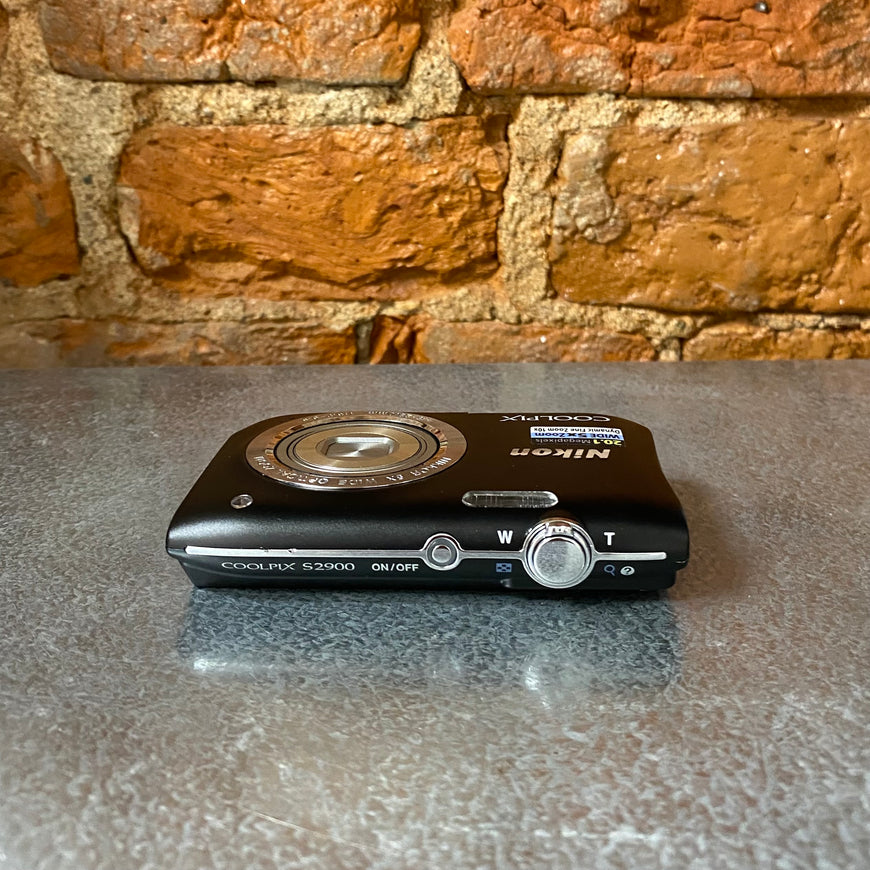 Nikon Coolpix S2900 черный цифровой