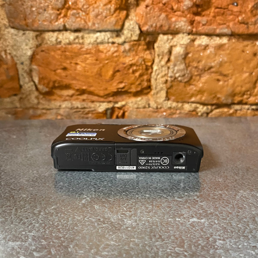 Nikon Coolpix S2900 черный цифровой