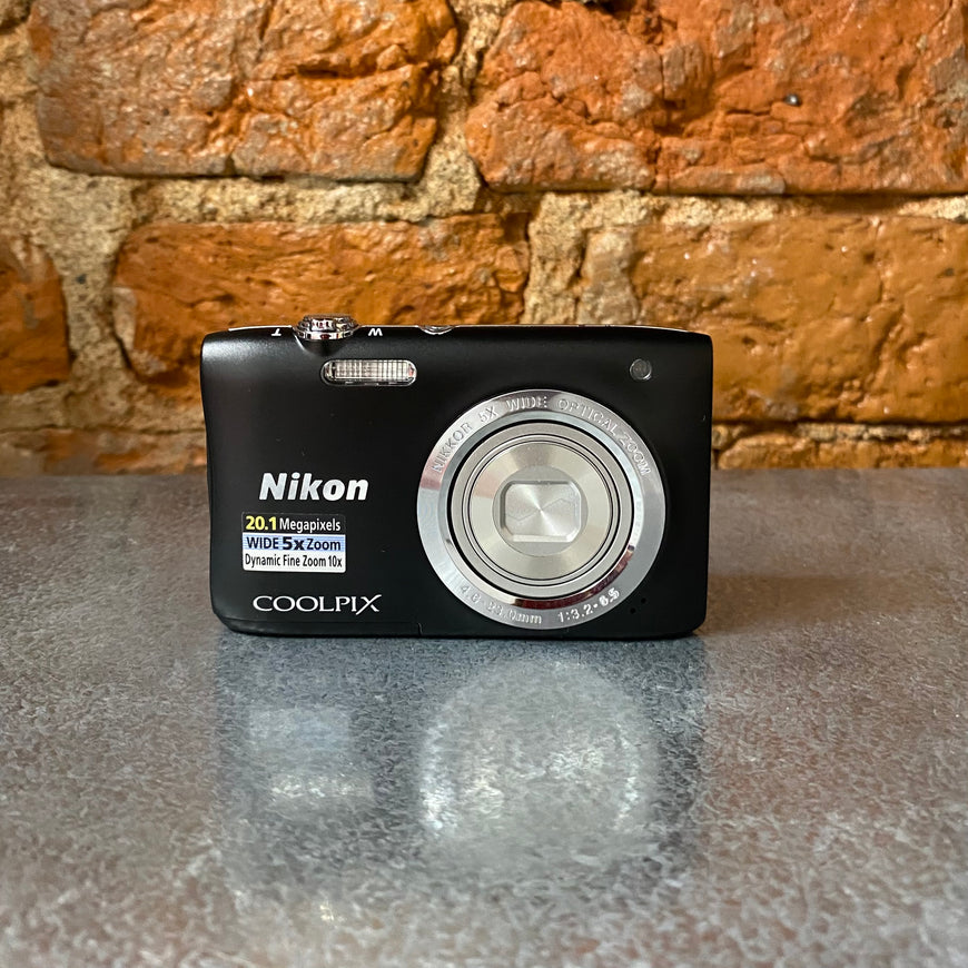 Nikon Coolpix S2900 черный цифровой