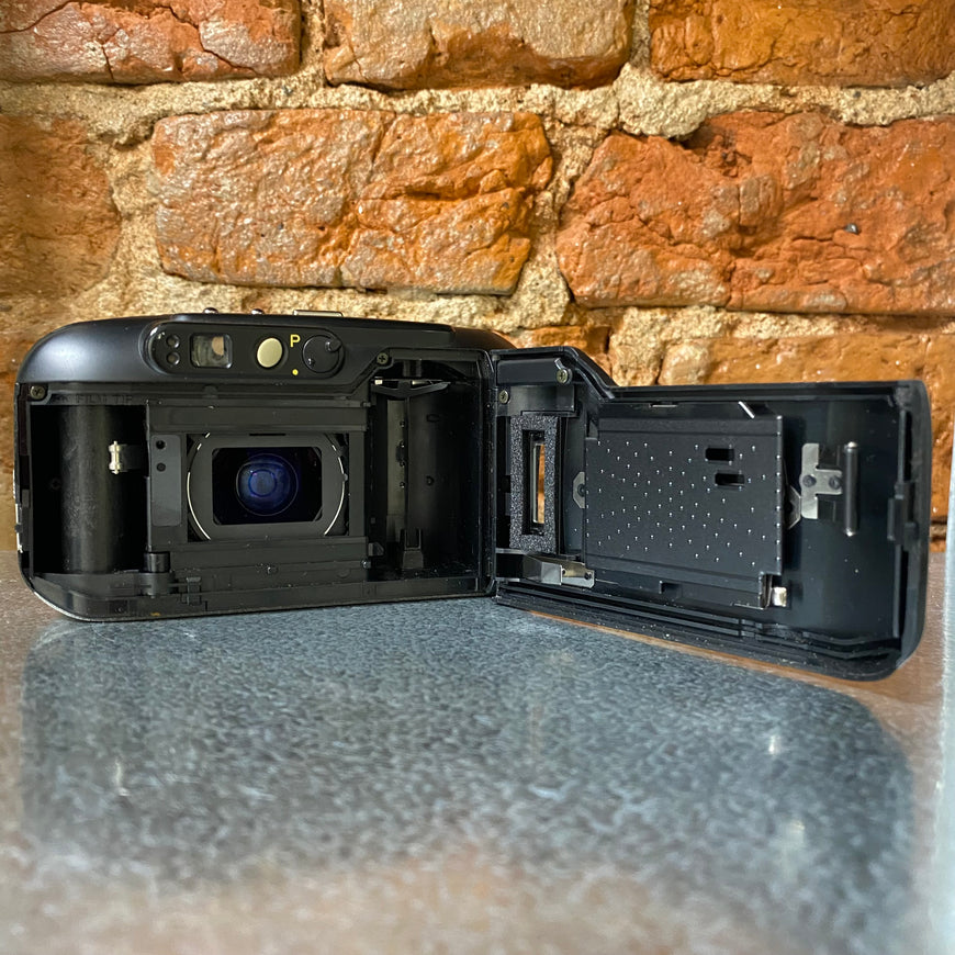 Minolta 75W Riva Zoom пленочный фотоаппарат