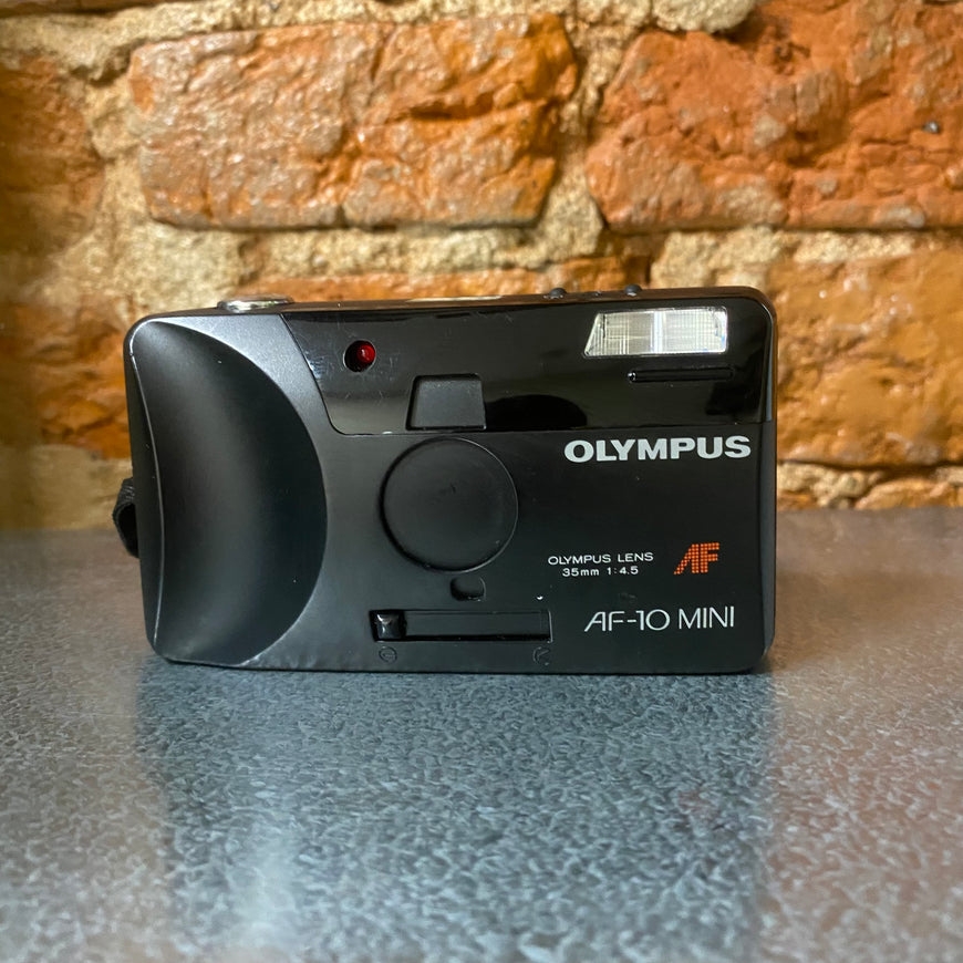 Olympus AF-10 mini пленочный фотоаппарат