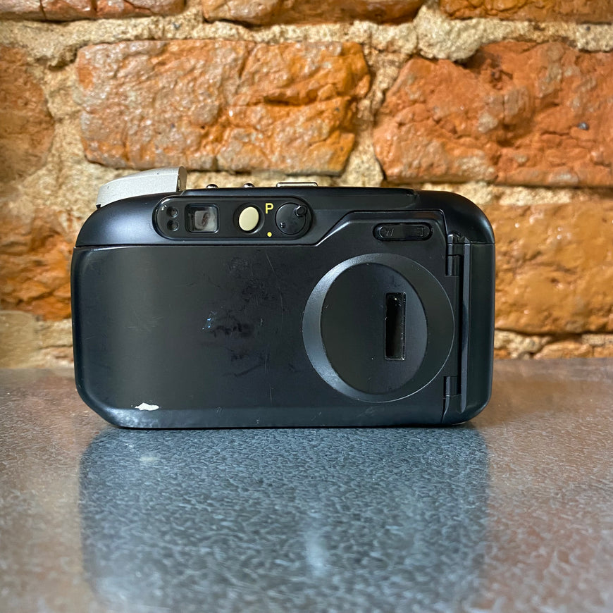 Minolta 75W Riva Zoom пленочный фотоаппарат