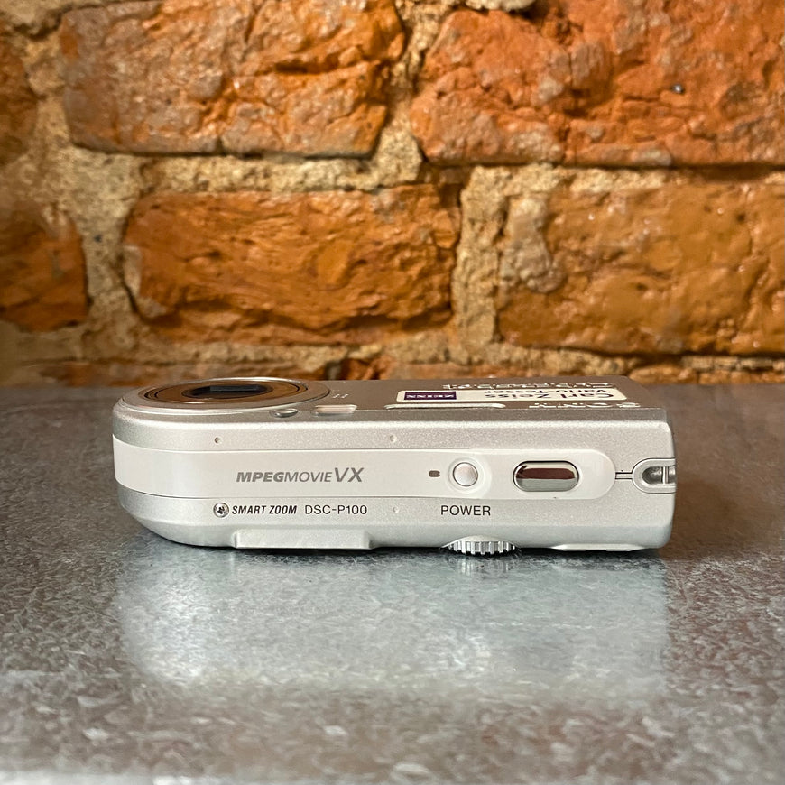 Sony Cyber-Shot DSC-P100 цифровой фотоаппарат