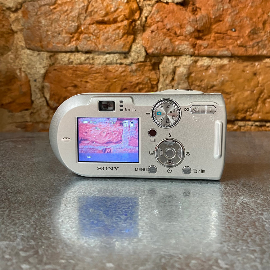 Sony Cyber-Shot DSC-P100 цифровой фотоаппарат