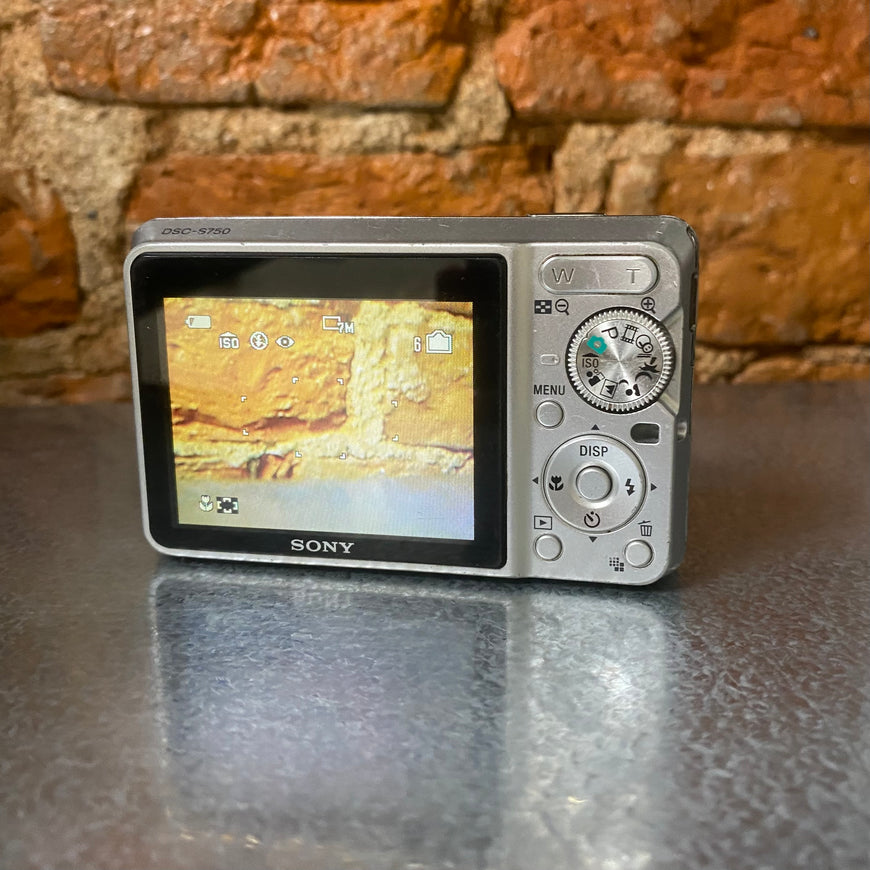 Sony Cyber-shot DSC-S750 цифровой фотоаппарат