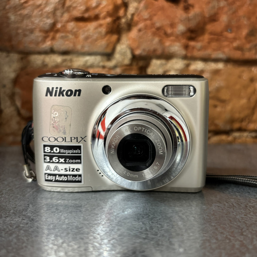Nikon Coolpix L21 шампань