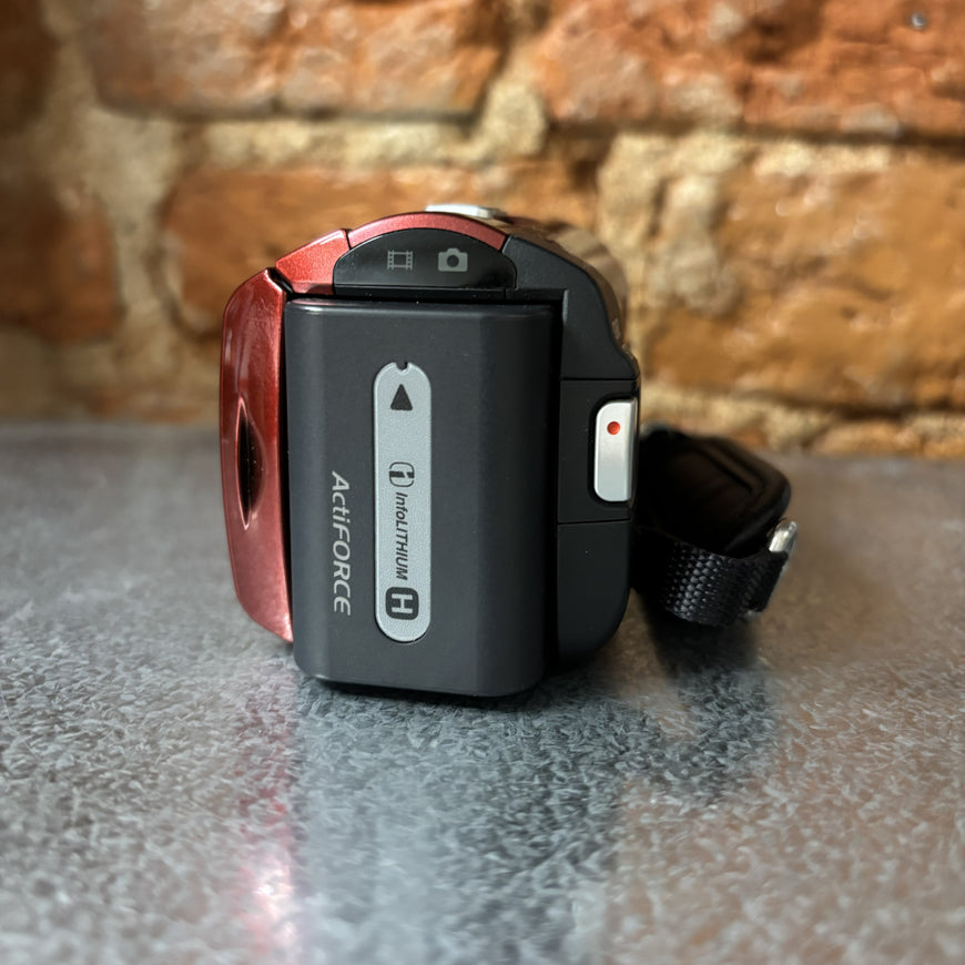 Sony DCR-SX40 красная цифровая видеокамера