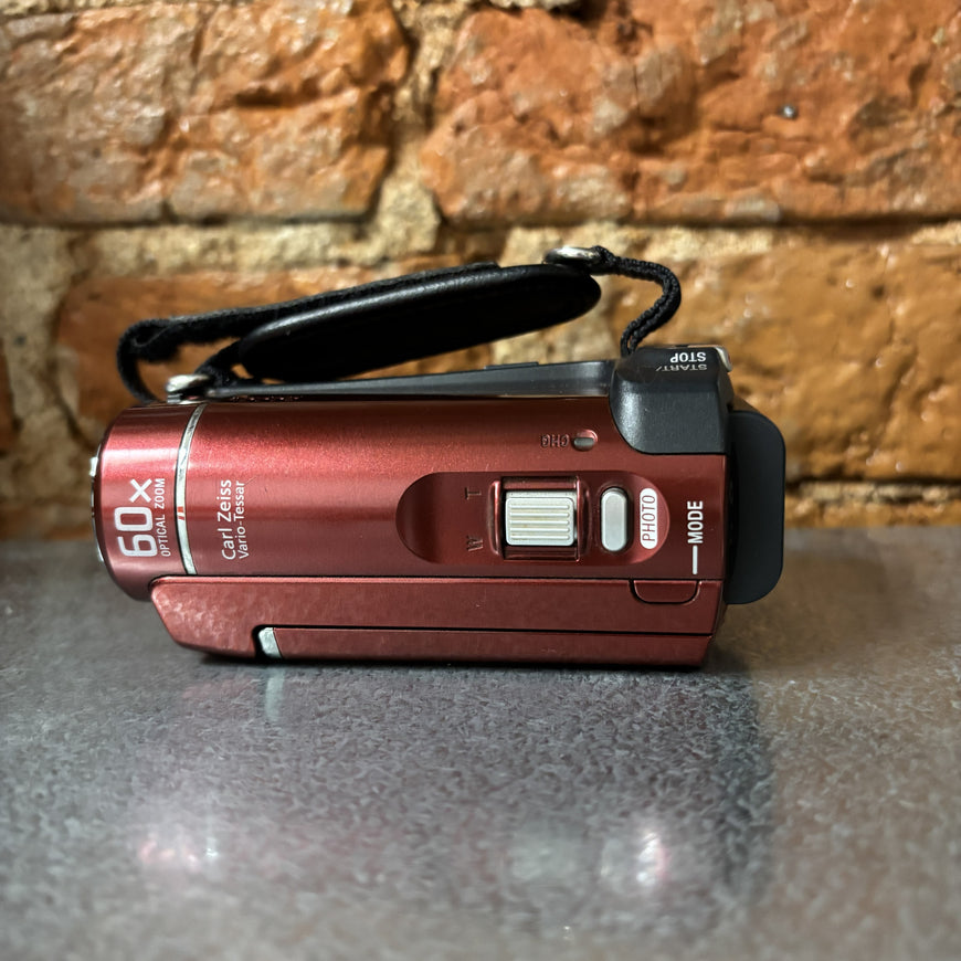 Sony DCR-SX40 красная цифровая видеокамера