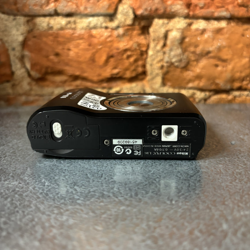 Nikon Coolpix L16 черный цифровой фотоаппарат