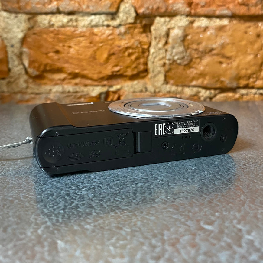 Sony Cyber-shot DSC-W810 черный цифровой фотоаппарат