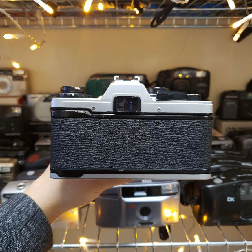 Olympus OM10 F.ZUIKO 1.8 50mm пленочный мануальный фотоаппарат