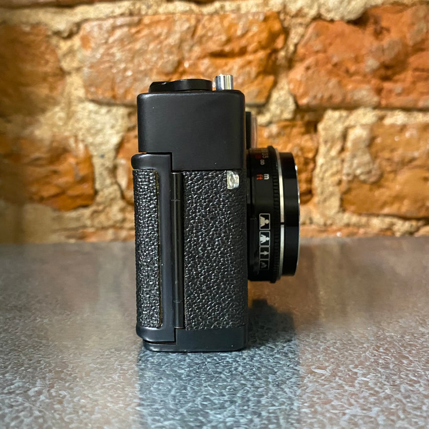 Konica C35 EF 2.8 пленочный фотоаппарат