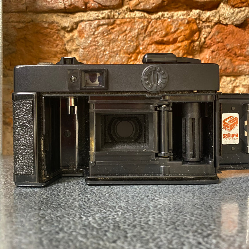 Konica C35 EF 2.8 пленочный фотоаппарат